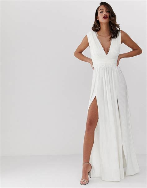 Asos white dress - GET YOUR CODE. Discover the latest fashion trends with ASOS. Shop the new collection of clothing, footwear, accessories, beauty products and more. Order today from ASOS.